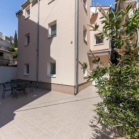 Apartment Sergio Split